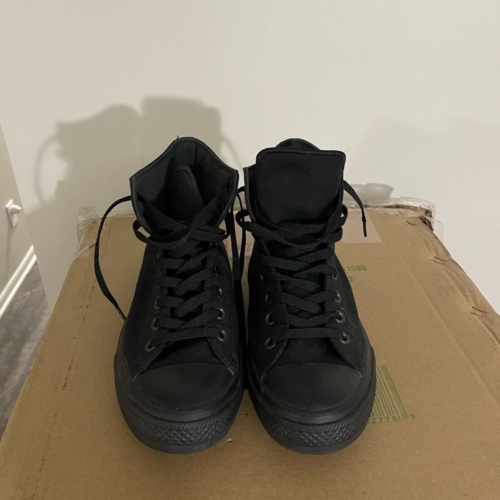 I’m selling black high top converse size 10